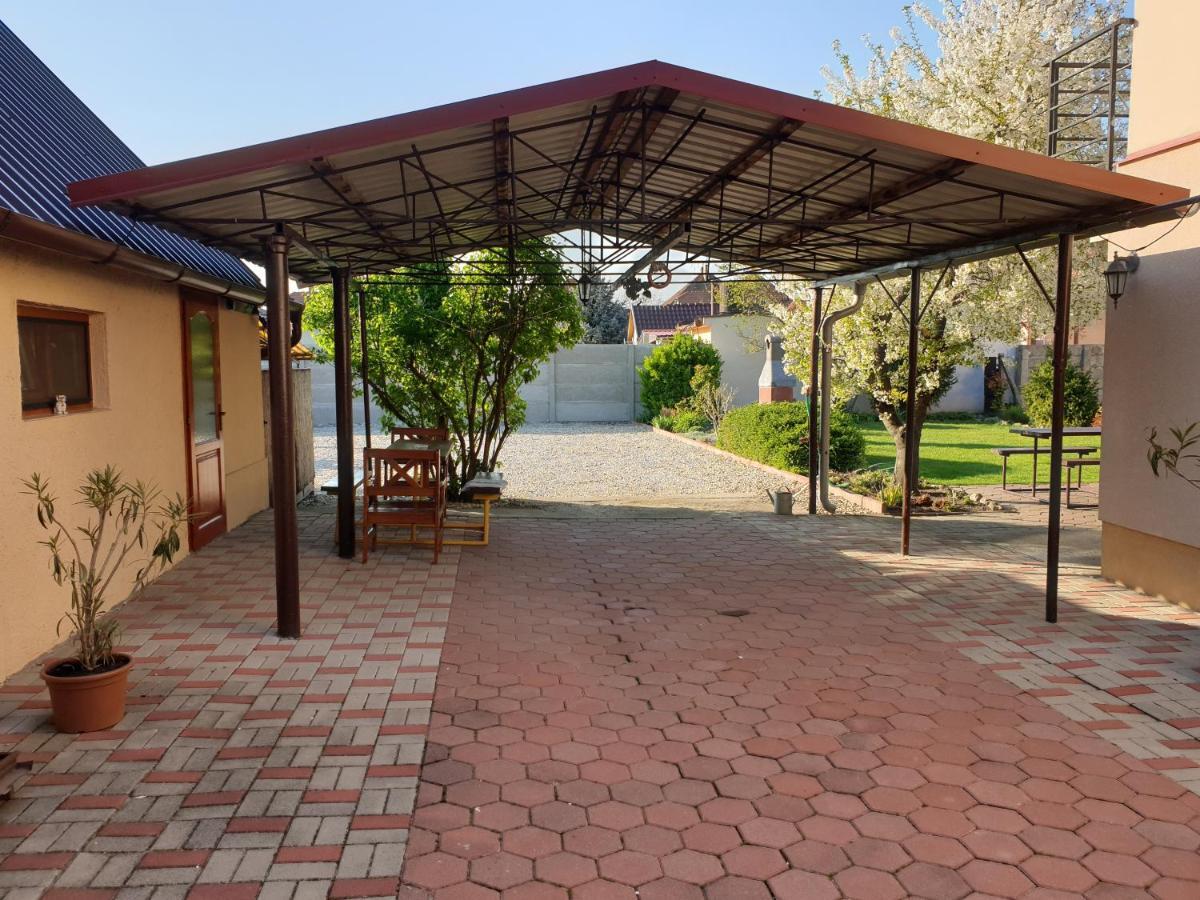 Apartmany Forro Rybarska Velky Meder Exterior photo